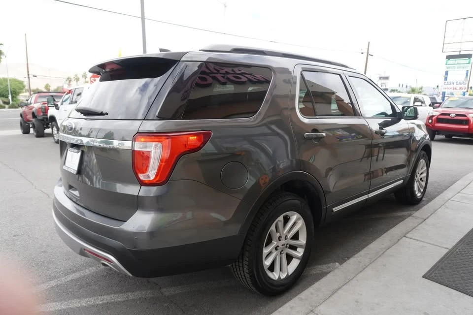 2016 Ford Explorer 5th Gen - Image 4 of 16
