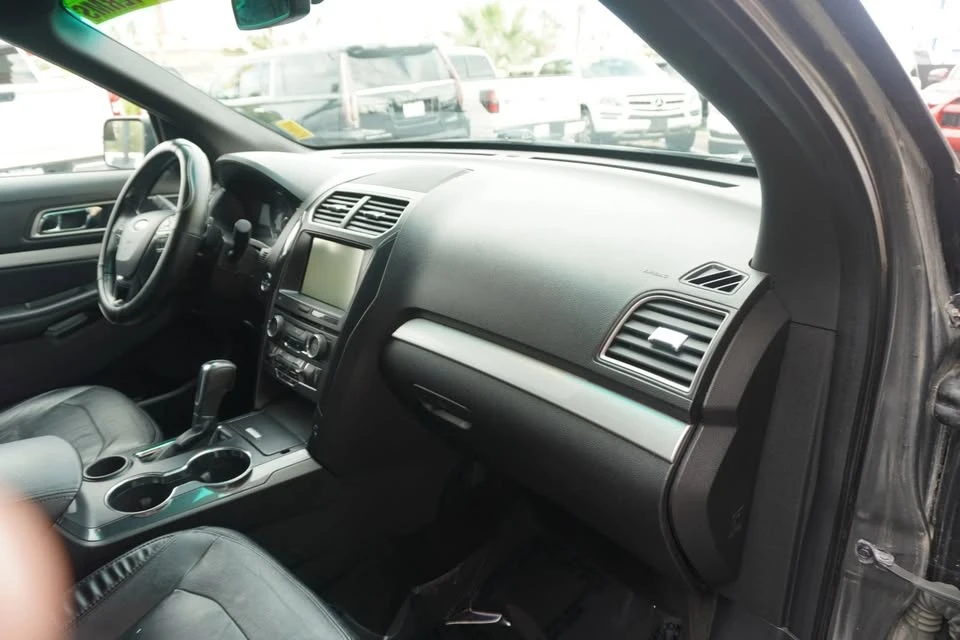 2016 Ford Explorer 5th Gen - Image 11 of 16