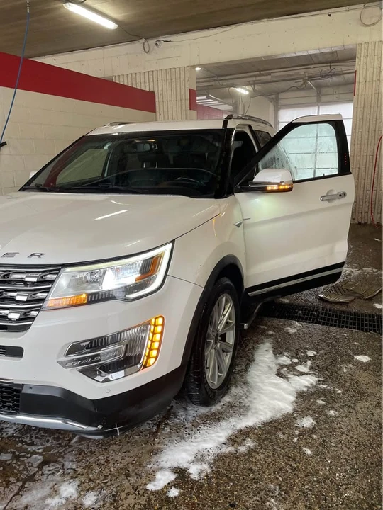 2016 Ford Explorer 5th Gen - Image 4 of 18
