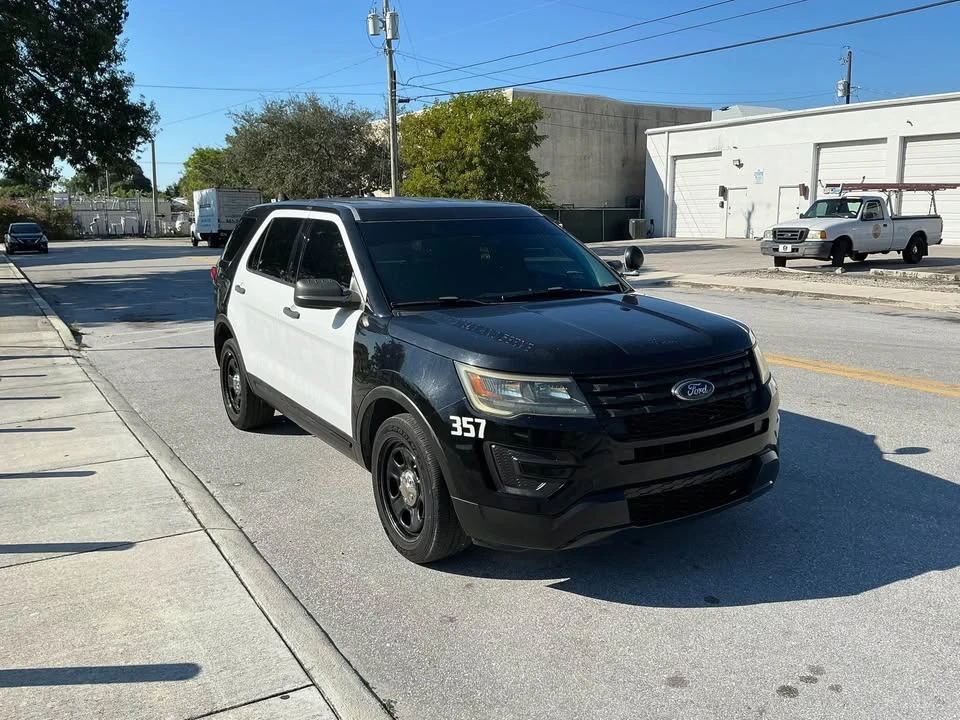 2016 Ford Explorer 5th Gen - Image 2 of 6
