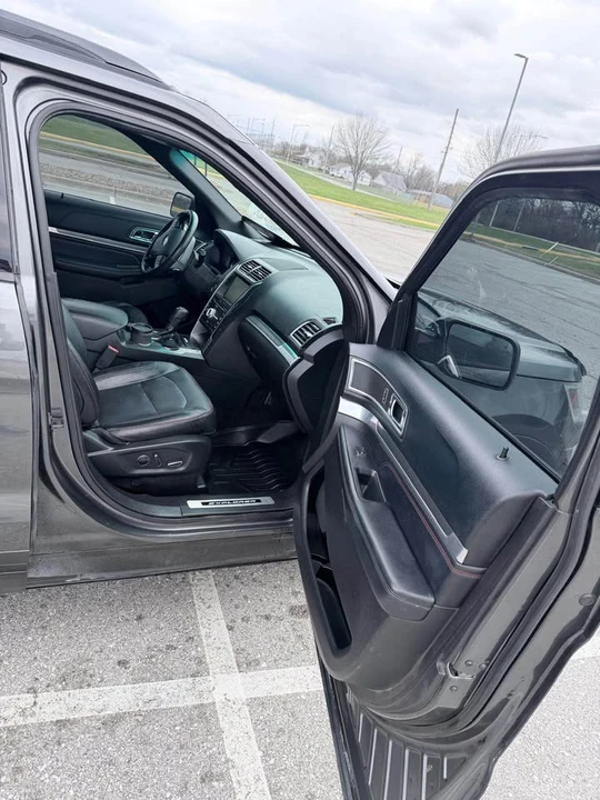 2016 Ford Explorer 5th Gen - Image 9 of 20