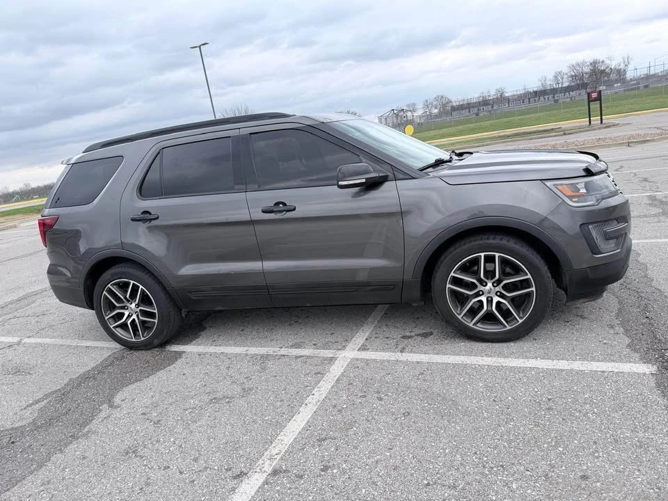 2016 Ford Explorer 5th Gen - Image 6 of 20