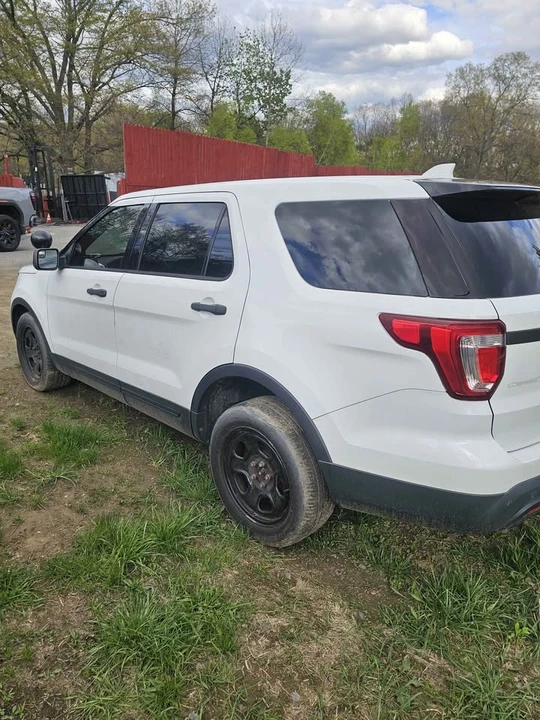 2016 Ford Explorer 5th Gen - Image 4 of 10