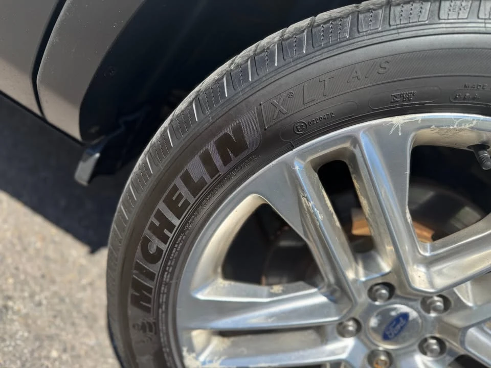 2016 Ford Explorer 5th Gen - Image 10 of 16