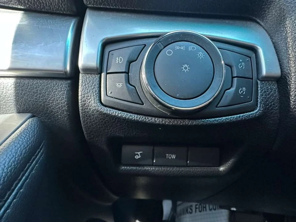 2016 Ford Explorer 5th Gen - Image 8 of 14