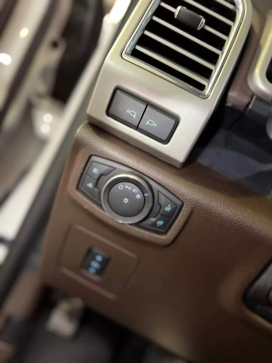 2016 Ford F-150 13th Gen - Image 16 of 17