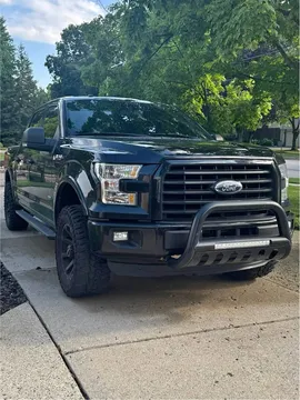 2016 Ford F150 Supercrew Cab XLT Pickup