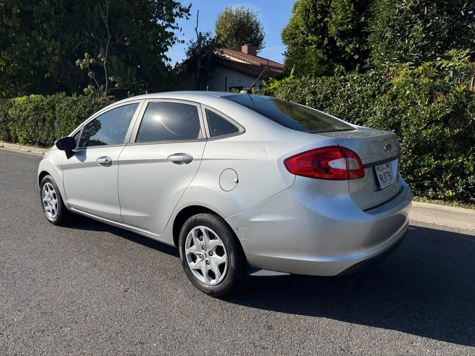 2016 Ford Fiesta - Image 4 of 8