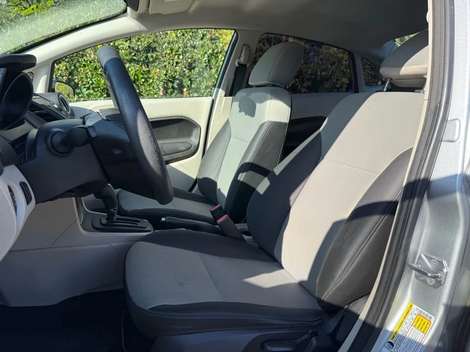 2016 Ford Fiesta - Image 8 of 8