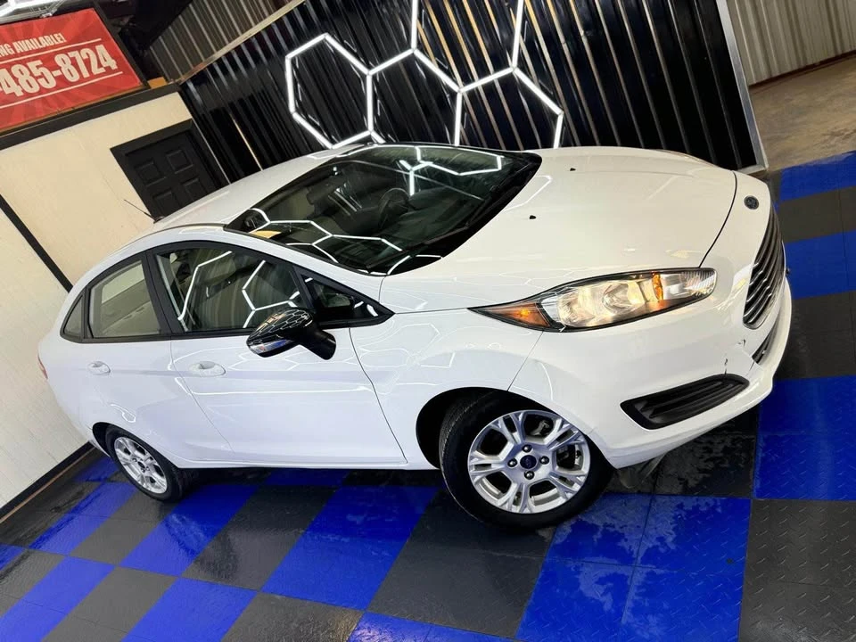2016 Ford Fiesta - Image 2 of 11