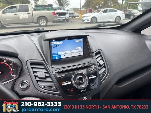 2016 Ford Fiesta - Image 16 of 19