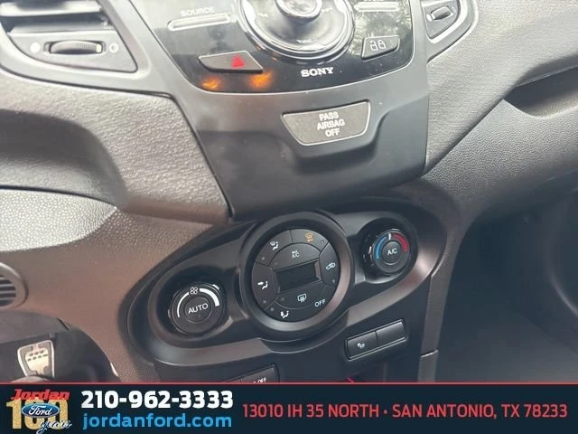 2016 Ford Fiesta - Image 15 of 19