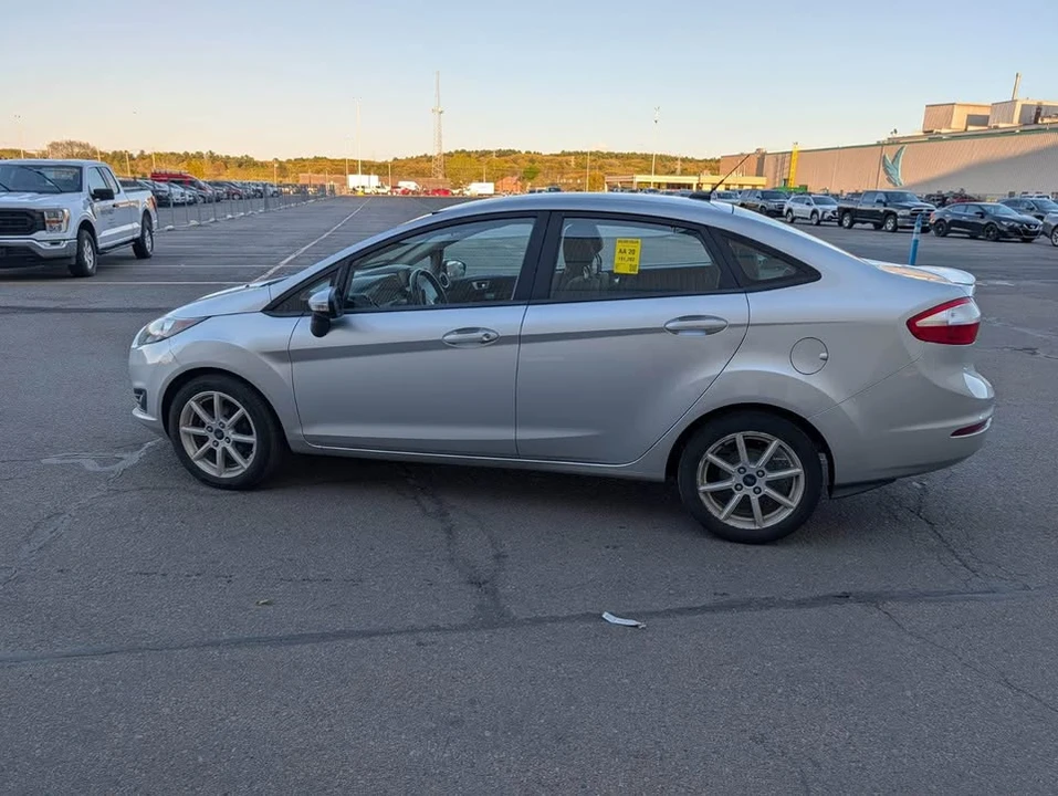 2016 Ford Fiesta - Image 9 of 12