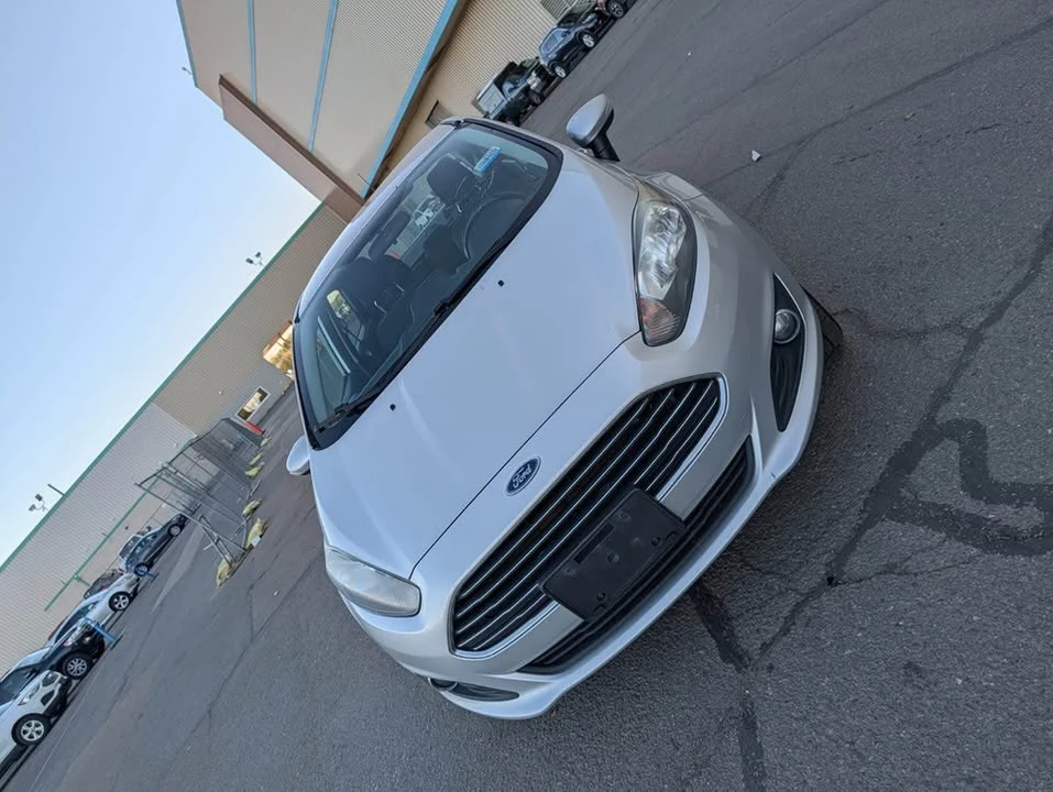 2016 Ford Fiesta - Image 4 of 12