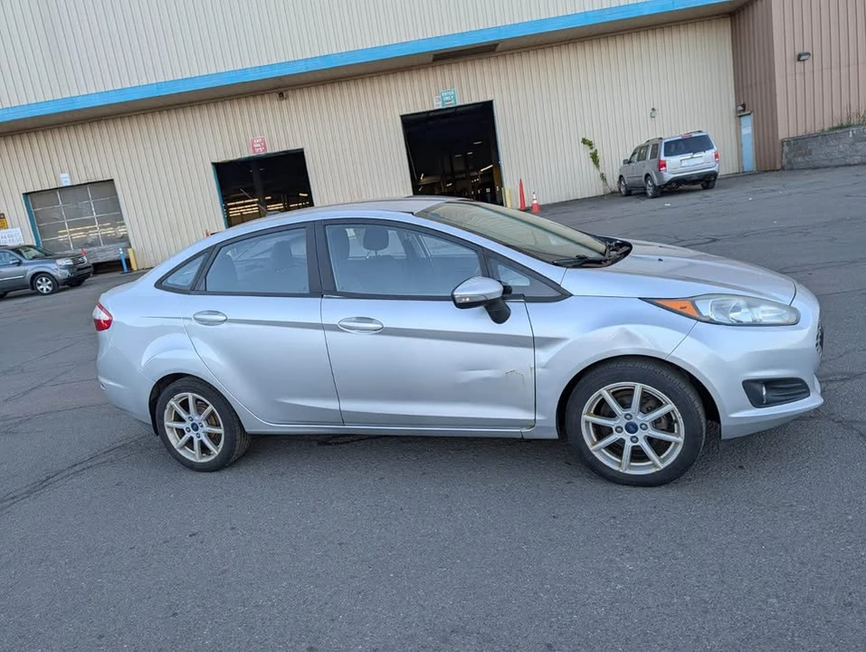 2016 Ford Fiesta - Image 6 of 12