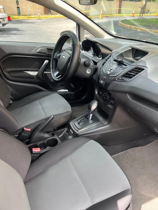 2016 Ford Fiesta - Image 6 of 11