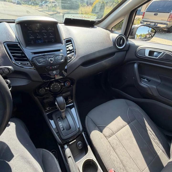 2016 Ford Fiesta - Image 16 of 18
