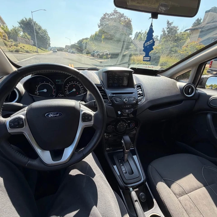 2016 Ford Fiesta - Image 17 of 18