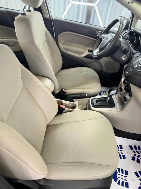 2016 Ford Fiesta - Image 10 of 11