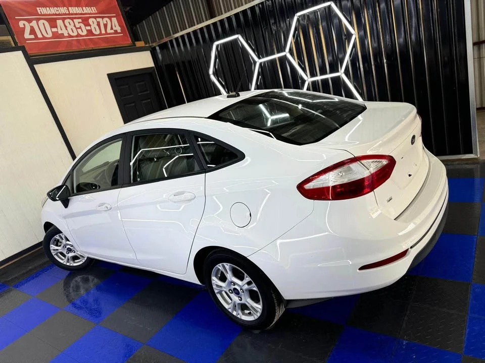 2016 Ford Fiesta - Image 6 of 11