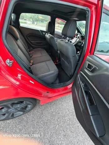 2016 Ford Fiesta - Image 9 of 11