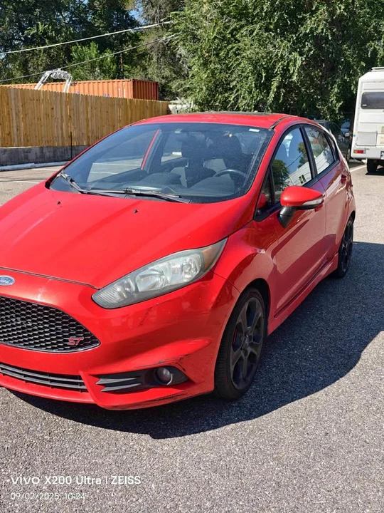 2016 Ford Fiesta - Image 8 of 11