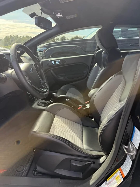 2016 Ford Fiesta - Image 5 of 9