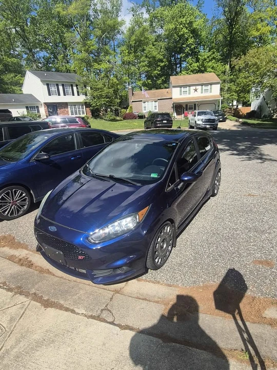 2016 Ford Fiesta - Image 2 of 11