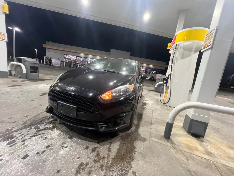 2016 Ford Fiesta - Image 2 of 5