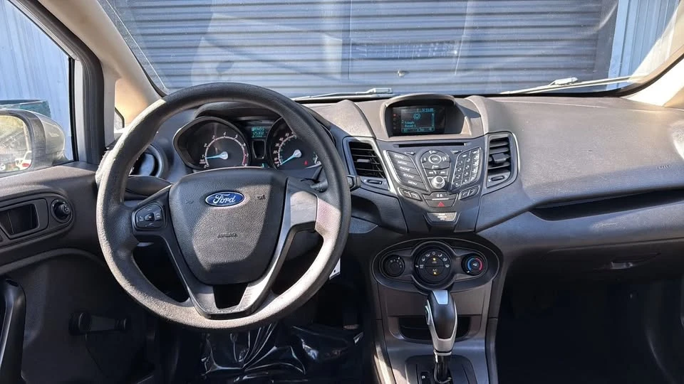 2016 Ford Fiesta - Image 15 of 20