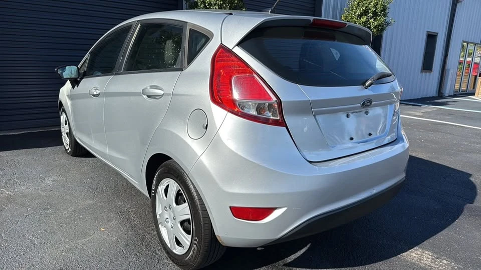 2016 Ford Fiesta - Image 6 of 20
