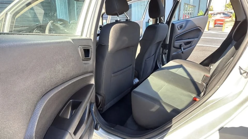 2016 Ford Fiesta - Image 11 of 20