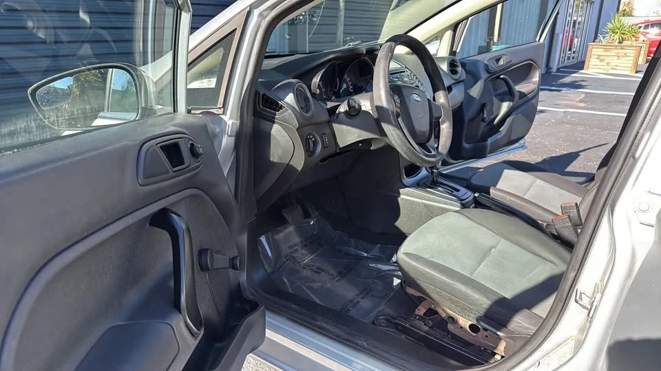 2016 Ford Fiesta - Image 10 of 20