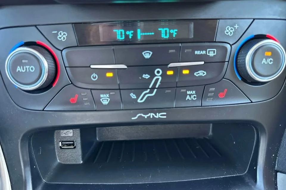 2016 Ford Focus 3rd Gen - Image 17 of 20