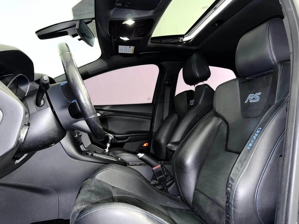 2016 Ford Focus RS 3rd Gen - Image 9 of 15