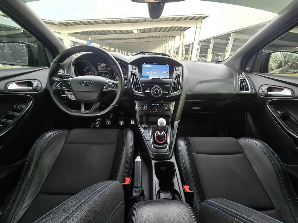 2016 Ford Focus RS 3rd Gen - Image 11 of 15