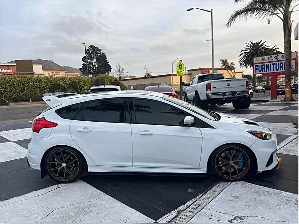 2016 Ford Focus RS 3rd Gen - Image 2 of 13