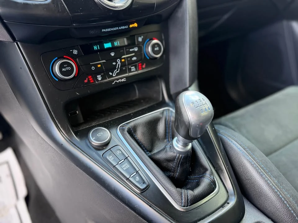 2016 Ford Focus RS 3rd Gen - Image 9 of 13