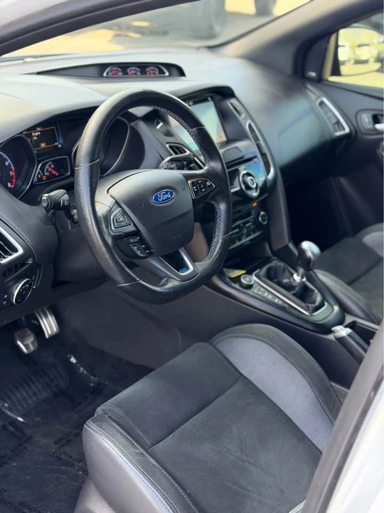 2016 Ford Focus RS 3rd Gen - Image 5 of 18