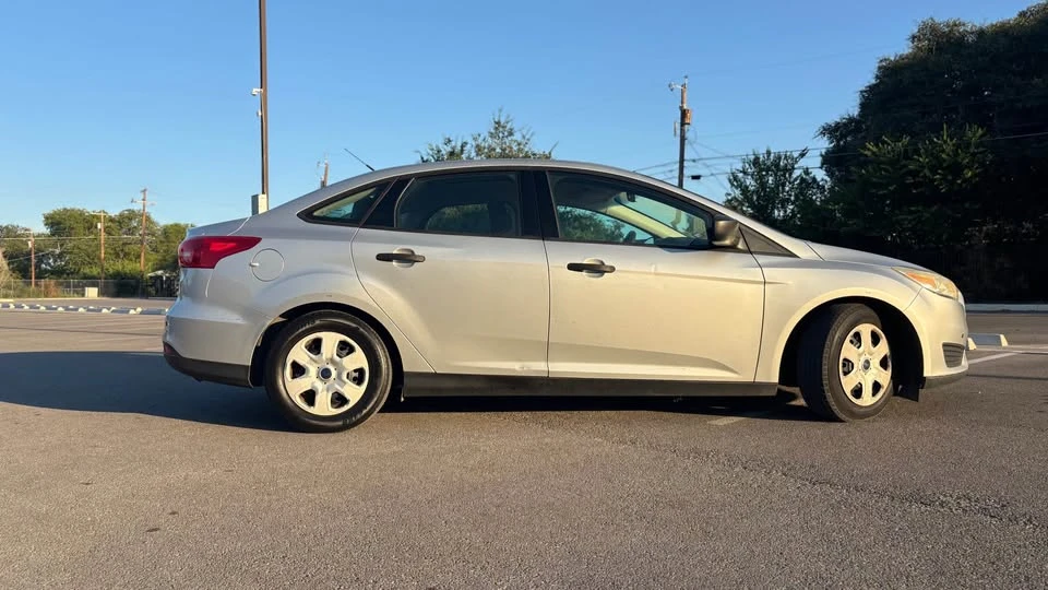 2016 Ford Focus 3rd Gen - Image 2 of 12