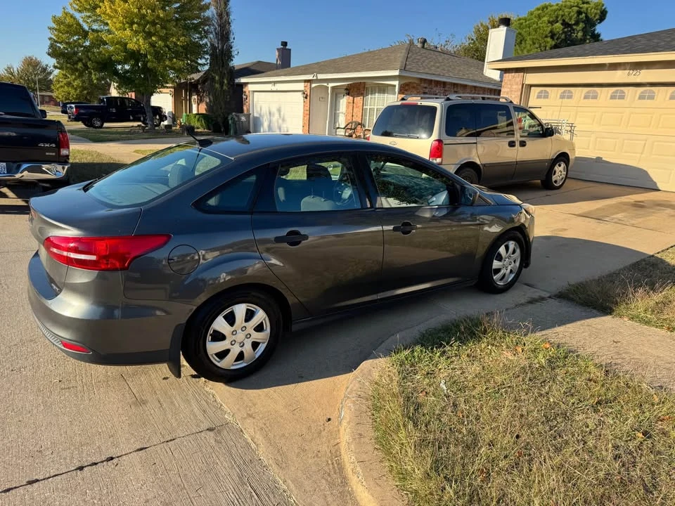 2016 Ford Focus 3rd Gen - Image 2 of 9