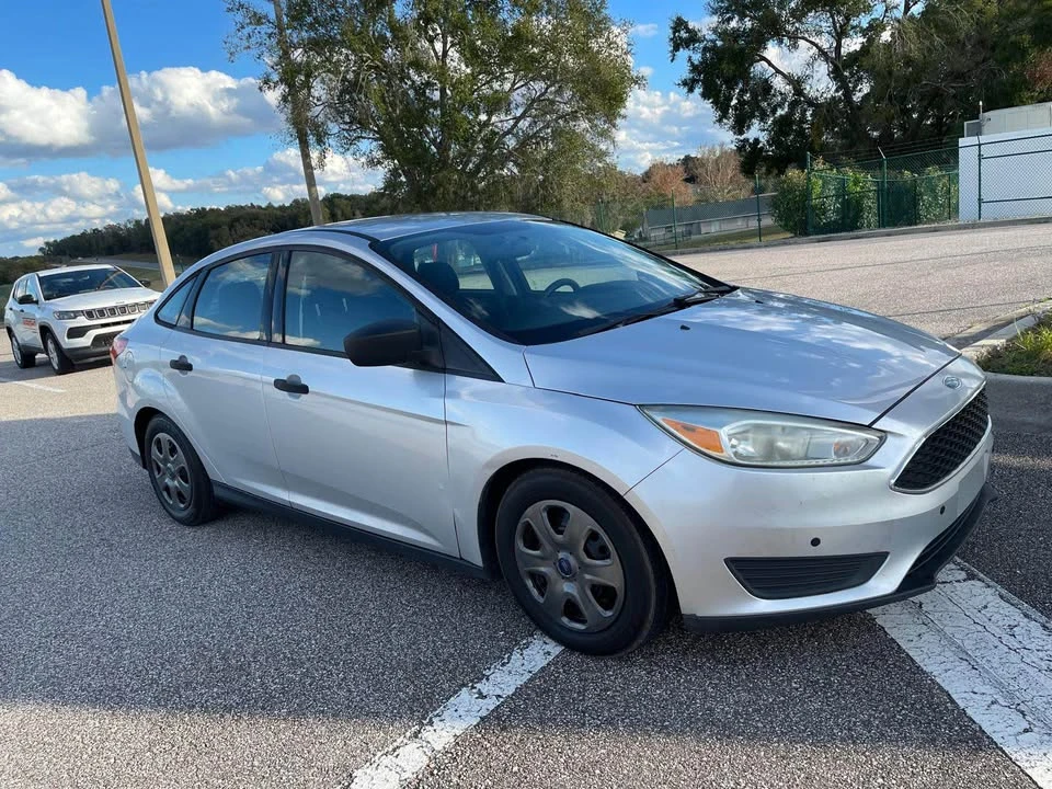 2016 Ford Focus 3rd Gen - Image 2 of 9