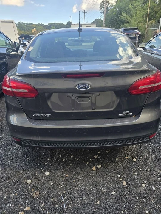 2016 Ford Focus 3rd Gen - Image 2 of 8