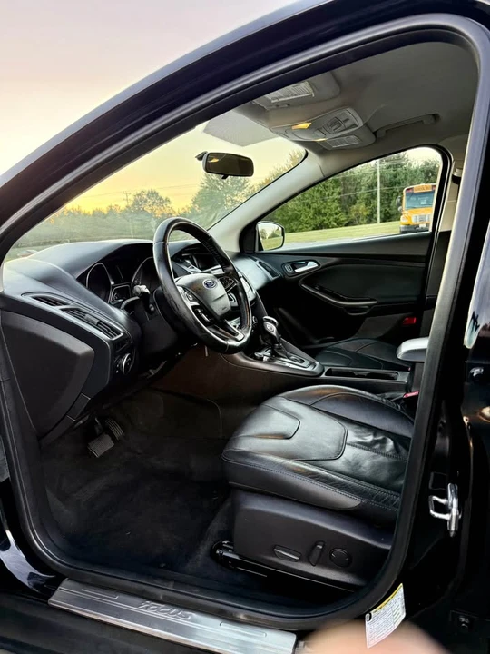 2016 Ford Focus 3rd Gen - Image 9 of 19