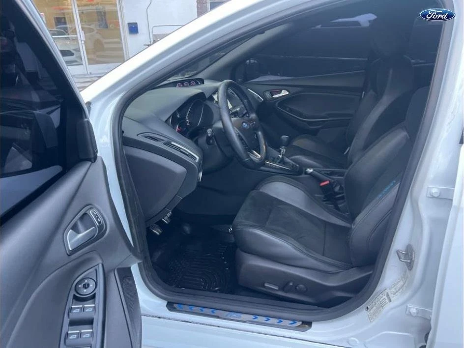 2016 Ford Focus 3rd Gen - Image 9 of 20
