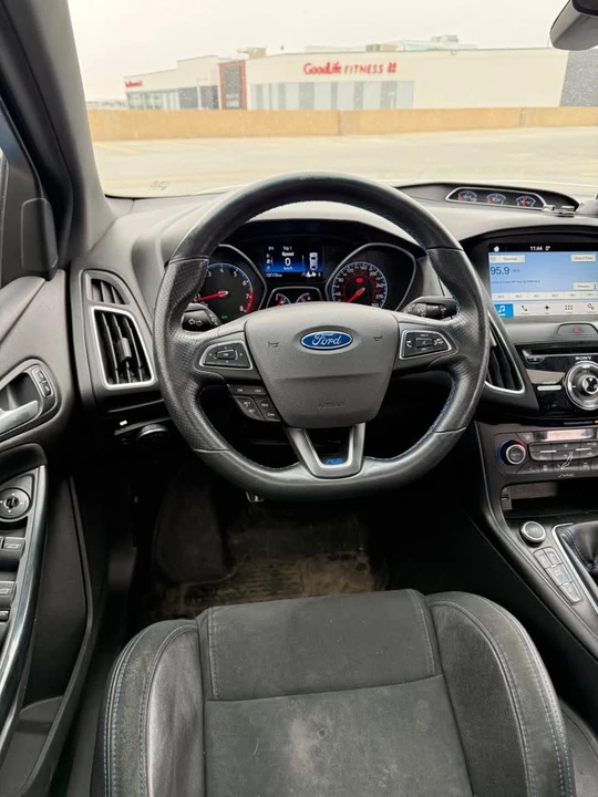2016 Ford Focus RS 3rd Gen - Image 10 of 15