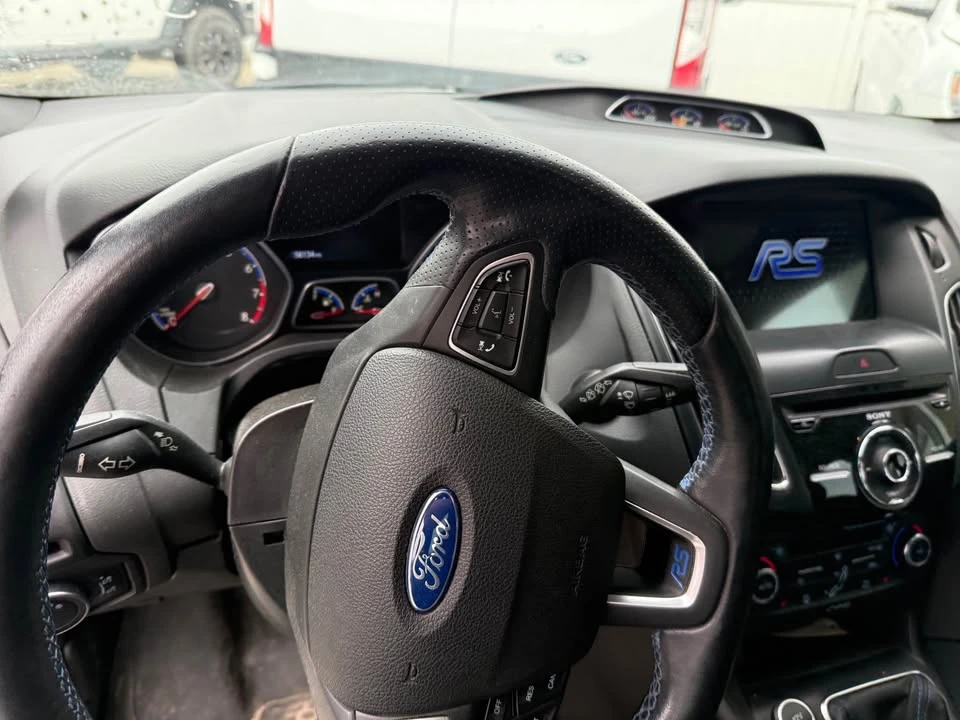 2016 Ford Focus RS 3rd Gen - Image 9 of 12