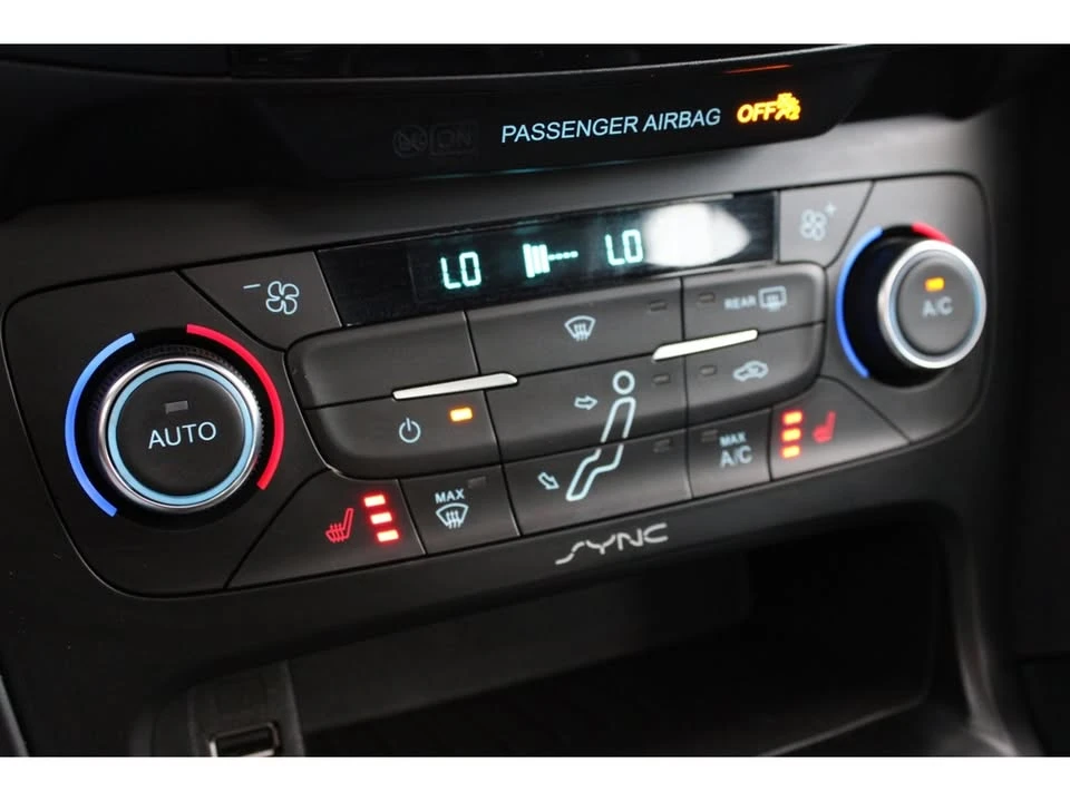2016 Ford Focus RS 3rd Gen - Image 9 of 17