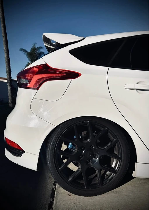 2016 Ford Focus ST 3rd Gen - Image 5 of 12