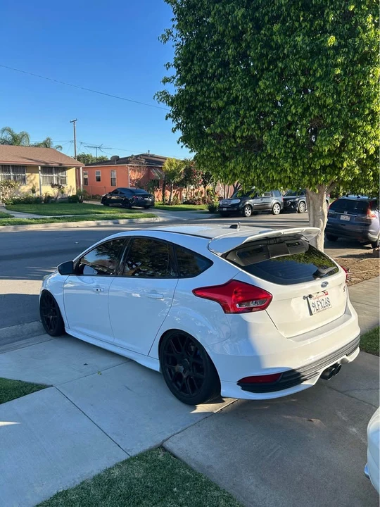 2016 Ford Focus ST 3rd Gen - Image 2 of 12